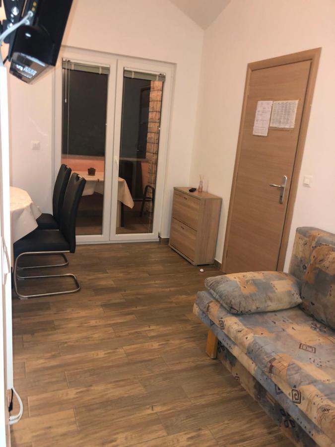 Apartmani Ivana Cres Kültér fotó